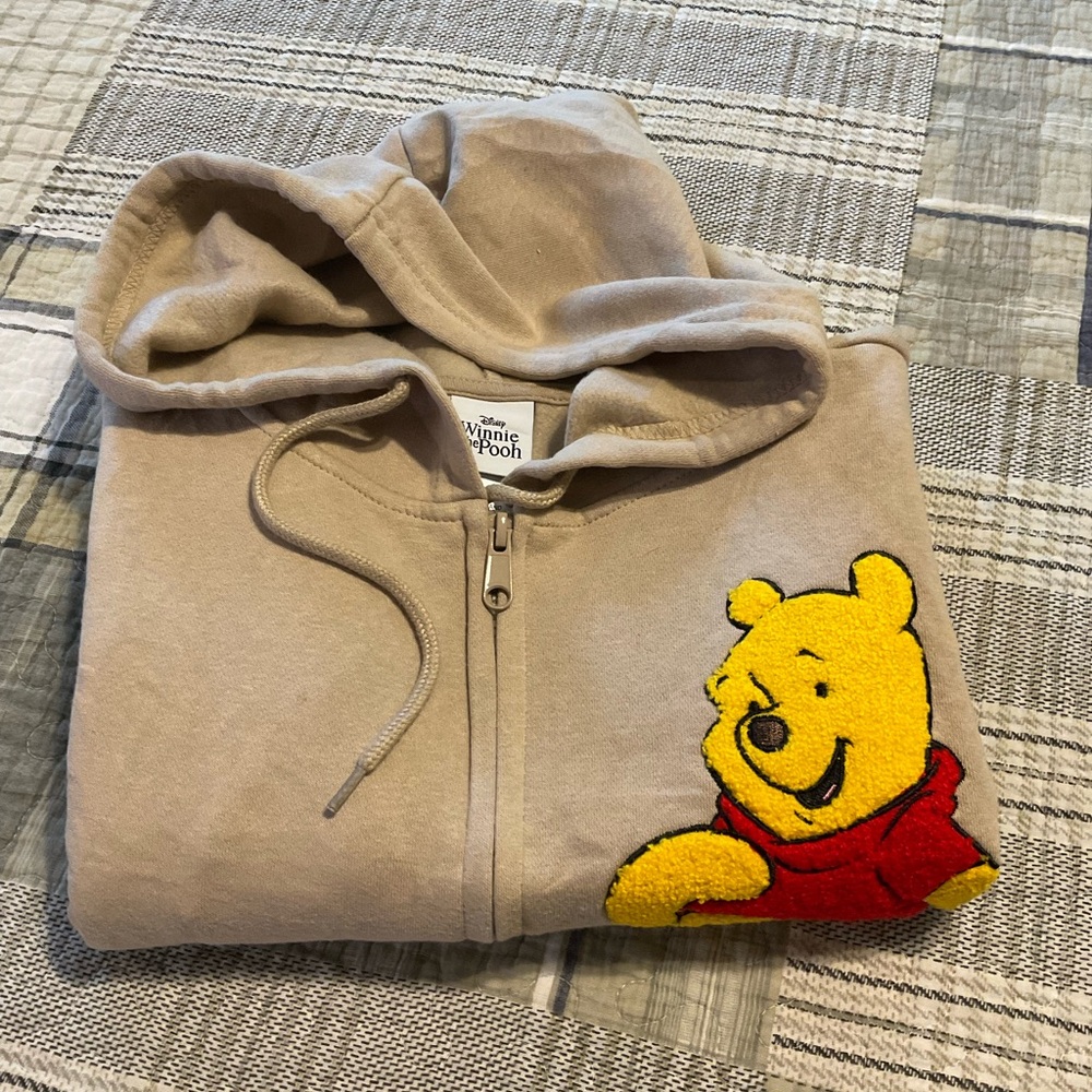 Disney Winnie the Pooh Hoodie. Size M